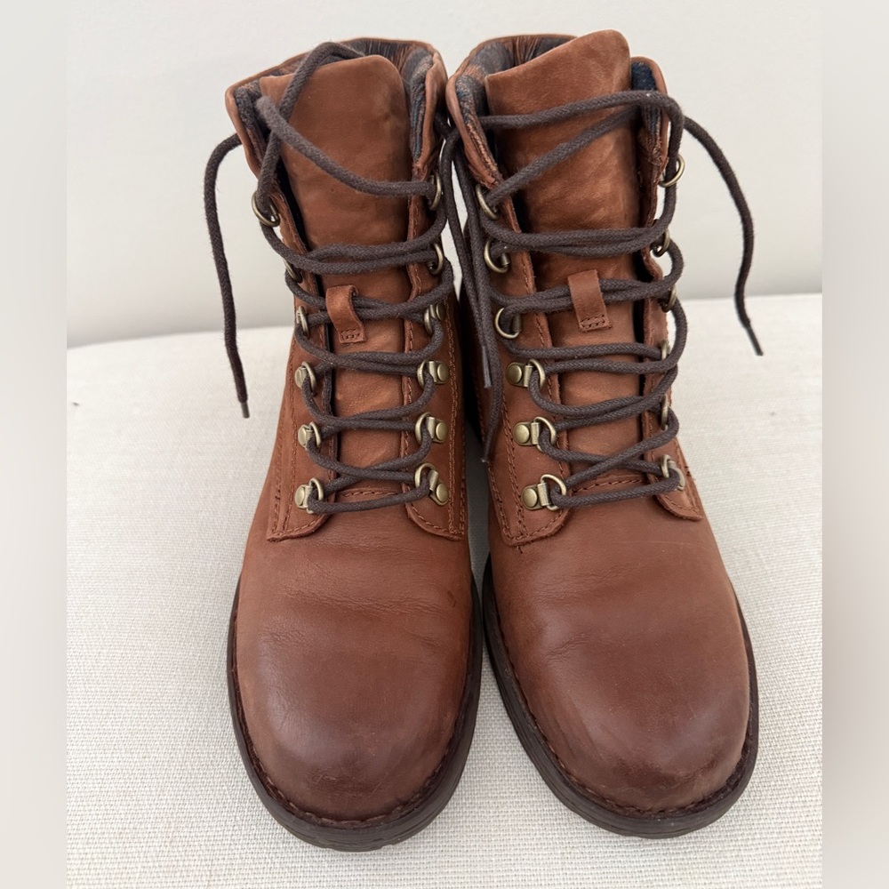 Born Brown Leather Lace-Up Boots